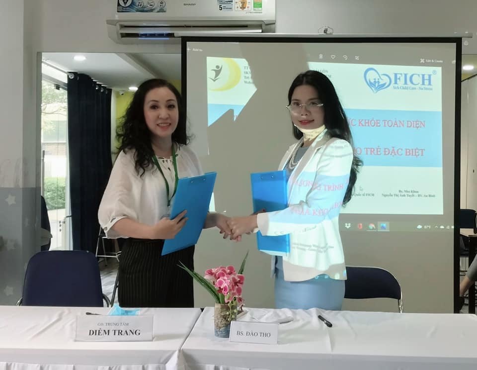 Cooperation signing ceremony between FICH International Pediatric Clinic and Saigon Gifted School